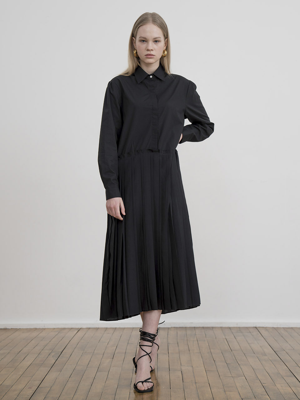 [LAST 2장]Pleated shirt long dress in black